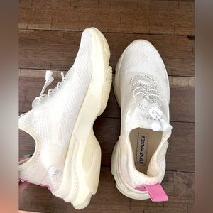 Steve Madden Sneakers